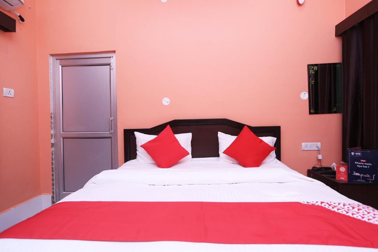 Oyo 22221 Yadav Hotel Bhiwadi Exterior foto
